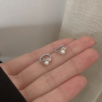 Daily knocks 100 hitch body 925 pure silver sleeping without picking up the earring personality small pearl earring female ear button