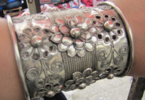 Bracelet Minority dress Miao ethnic bracelet a Miao silver decoration