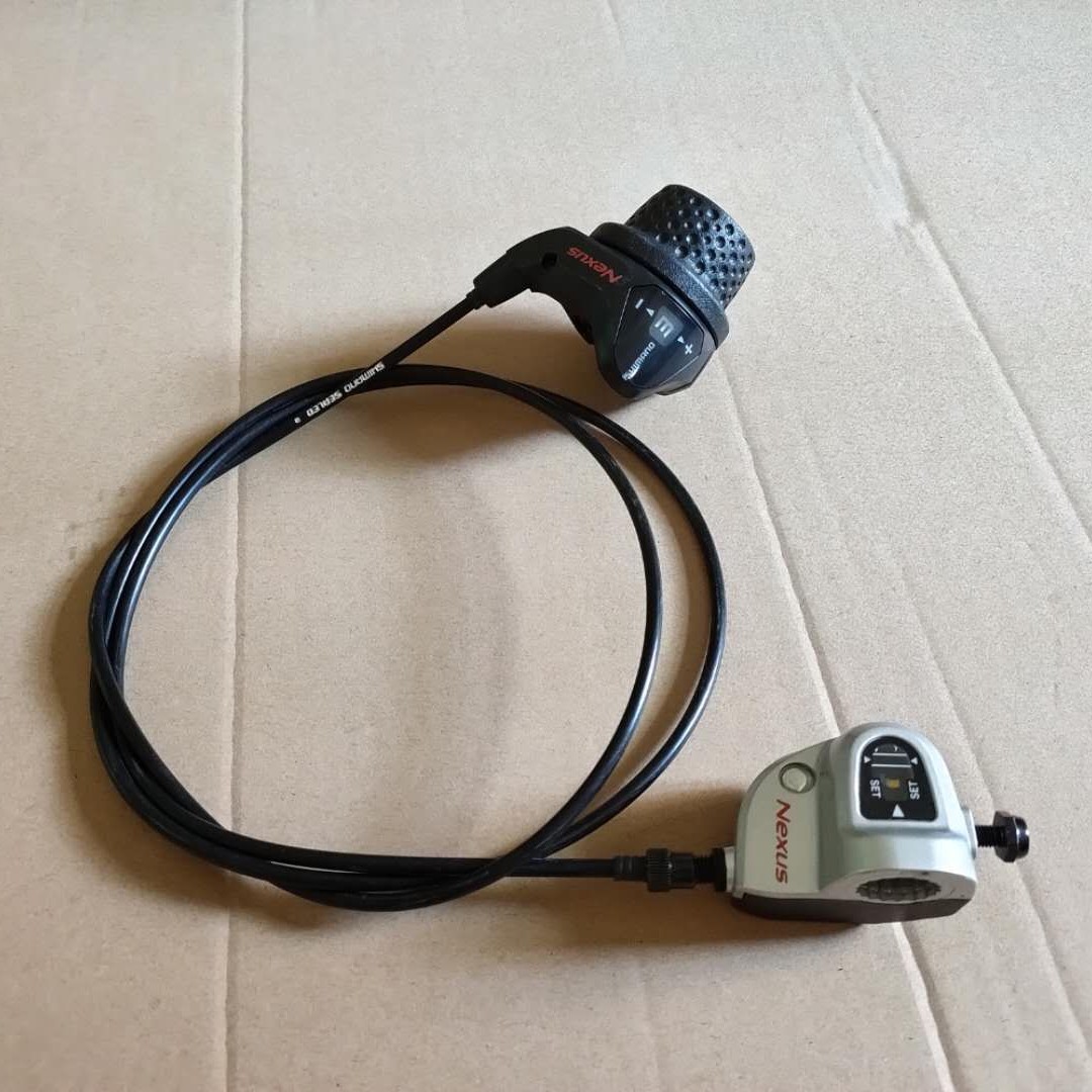 Jubilee Shimano turns to the inside three to turn the NEXUS to the 3-speed SL-3S41E finger dialing and turning the transfer