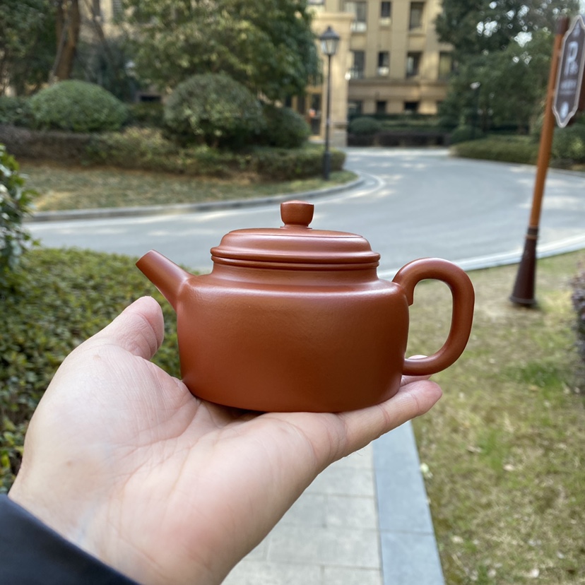 中国古美術・宜興原鉱古銅泥壺・紫砂壺・品名：印包・底款：厚徳載物・朱泥・急須 中国古美術・宜興原鉱古銅泥壺・紫砂壺・品名：印包・底款：厚徳