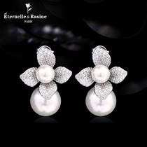 French Eternelle fashion temperament stud earrings flower earrings set with diamonds Drop earrings Simple Tanabata gift