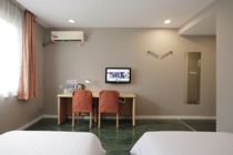 Home Like Home-Xiaoshan Yinlong Department Store Renmin Road Subway Station Standard Twin Room