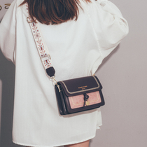  Small bag female genuine leather 2021 new fashion all-match retro wide shoulder strap embroidery shoulder messenger small square bag tide