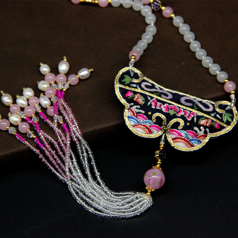 Handmade Su Embroidered Ornament Retro Folk Customs old embroidered single-sided embroidered handnecklace finished hair necklace