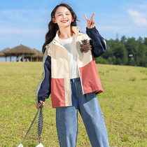 Girls autumn coat 2022 new middle-aged childrens Korean version childrens clothing fashionable foreign style spring and autumn windbreaker hooded top