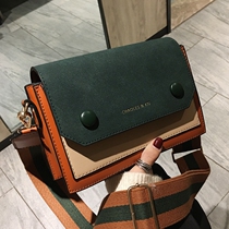 Vintage bag texture 2022 new trendy leather womens bag premium sense niche one-shoulder cross-body bag broadband small square bag