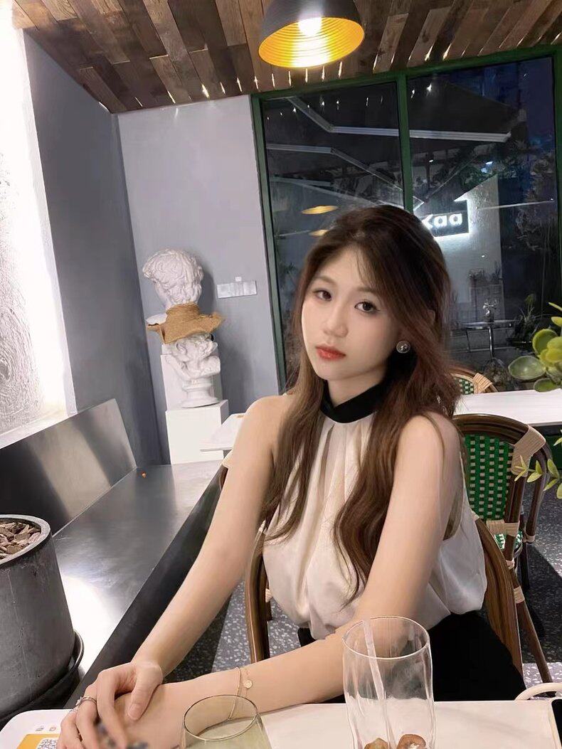 朵喵菟夏季甜辣纯欲两件套 法式盐系设计高级感满满 御姐风与少女感并存