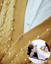 Simple mini fixed clothes button cardigan Sweater brooch corsage strap Non-slip pin Atmospheric collar pin buckle