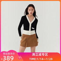 (The same style as the shopping mall) LILY2022 winter new womens clothing chic breasted temperament V-neck slim short knitted cardigan