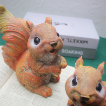 American squirrel resin ornaments Garden layout Outdoor courtyard Villa balcony simulation animal sculpture decoration landscaping