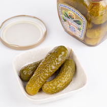 Imported pickled cucumbers Russian authentic marinated Russian gherkins canned meals burgers Western side dishes