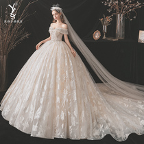 French shoulder main wedding dress 2021 new bridal dress heavy work big tailing luxury temperament Palace wind winter
