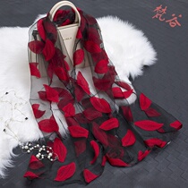 2020 autumn and winter Korean version of the organ yarn cut flower scarf female cotton hemp lace stitching leaf pattern silk scarf shawl new