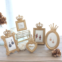 Photo-frame earrings containing exhibition shelf French style retro crown resin relief photo frame soft bag earbuds ear decorated display panels