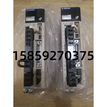 SGD7S-R90A00A002 SGM7J-01AFC6S Yaskawa Servo New Spot Set