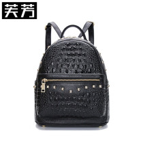 Light luxury brand Fu Fang 2021 new crocodile pattern first layer cowhide backpack rivet shoulder bag fashion leather womens bag