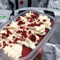 Red Snacks Red Velvet Cheese Cake Box Cheese Sandwich Lunch Now Made in Shunfeng