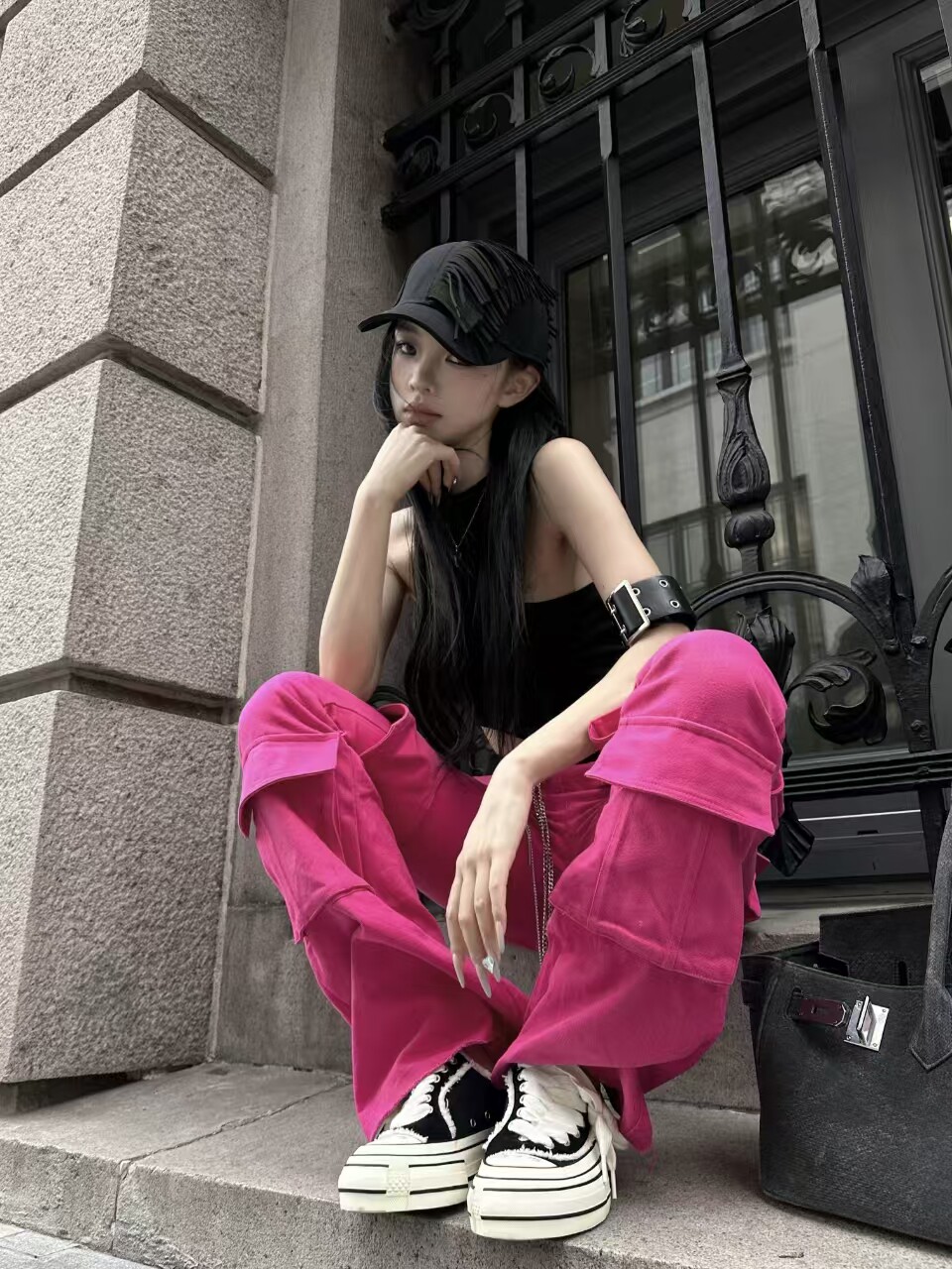 xVESSEL「陆虎同款」双侧标穆勒半拖：内增高松糕的夏日酷飒美学