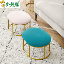 The light luxury stool net bonus oval stool can stack and stack the home dressing stool table with a spare chair small bench