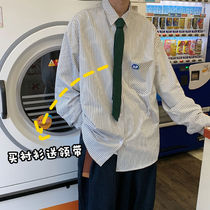 Send a tie ~ Long sleeves Plaid shirt Guys Han version Trend handsome Artistic Retro Lovers and Lining Coat Women