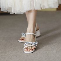 Sandals women summer flat bottom 2022 New word with fairy wind with rough heel 100 lap fashion Roman shoes