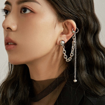 Original design niche dark girl stud earrings Cool handsome European and American chain one-piece earrings Long pendant earrings