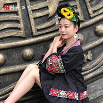 Ethnic costumes female Miao embroidery costumes art photos scenic spots passengers stage costumes