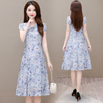 The small man shows a high floral cheongsam improved version of the dress 2021 new summer high-end foreign temperament noble