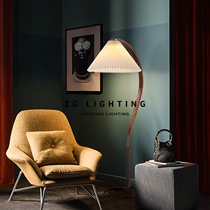 American Vintage retro pleated living room sofa lamps Nordic French bedroom Net red solid wood S-shaped floor lamp