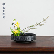 Black hammer pattern ceramic flower plate flower utensil Zen tea table Chinese Japanese style flower arrangement utensil Jianshan flower arrangement Xiaoyuanliu