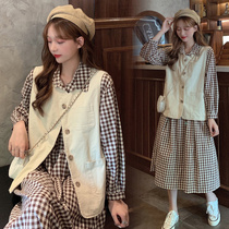 Pregnant womens spring clothing suit out of fashion models 2022 new coats plaid plaid blouses spring Ligue dresses spring and autumn
