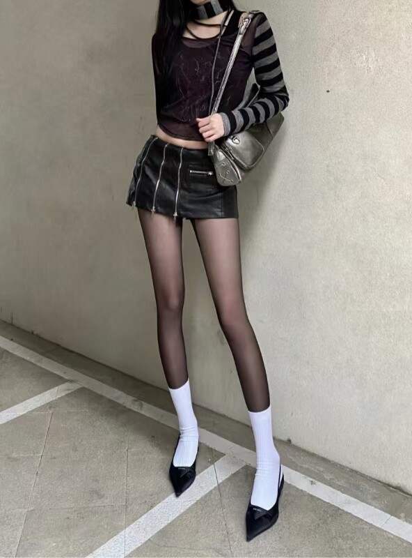 小野和子冬季黑丝光腿神器 加绒双层设计保暖不臃肿 替换装方便实用