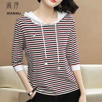 Striped t-shirt womens loose spring 2020 new Korean plus size three-quarter sleeve hooded mid-sleeve top spring and autumn body suit