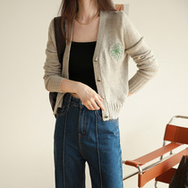 Carjulie 2021 Early Autumn Vintage Short Knitted Cardigan Women Embroidered Sweater Jacket Lazy Top Spring and Autumn Outside