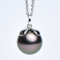 Xinlun Clutch Sea Water 18K Golden Tahiti Black Pearl Pearl Pearl Necklace Woman Single Send Mother Peacock Green