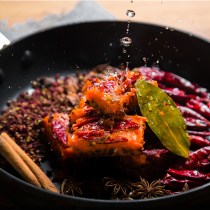 Famous hot pot bottom material Chongqing Sichuan Chengdu handmade full spicy Vine pepper butter hot pot material halal