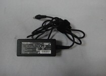 Original Toshiba power adapter 19V 1 58A NB200 NB300 NB30 notebook charger