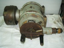 Wuhan production W 1.25 million is capable of dividing head milling machine annex with 125 thimble-duan