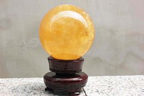 Natural yellow crystal ball ornaments