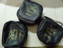 Out of some seagull original leather covers (with zoom lens is good) to install digital camera batteries all right