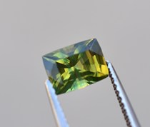 Natural non-burning no color change yellow green sapphire square bare stone gorgeous full fire 1 6ct Special