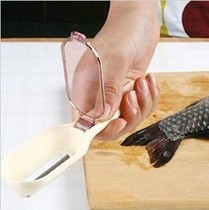 Household goods kitchen gadgets utensils super practical fish scale planer with lid scaler to remove scales brush