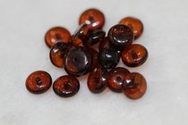 The Tibetan Buddhist pearl accessories blood Poisson pair holes are 0-0 3cm 7cm in diameter