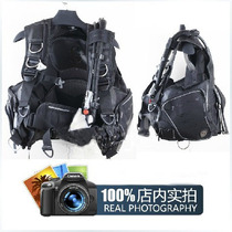 Whitetip shark SCUBAPRO T-Black buoyancy vest BCD scuba diving equipment