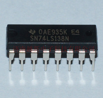 Spot IC SN74LS138N TI DIP16 decoder new original imported