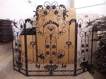 Eurostyle Iron Art Fence Floor Type Anti-Barrier Pendulum MODERN FIRE PROTECTION MESH SCREEN FIREPLACE TOOL SPECIAL PRICE