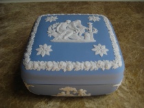 Wedgwood Wedgwood Aquamarine Jasper Embossed Greek Myth Jewelry Box (Large)