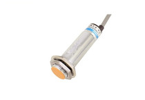  Hugong proximity switch LJA18-5P1 Flat head embedded 24V DC three-wire PNP normally open M18