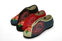 2021 Spring Old Beijing Cloth Shoes Melaleuca Bottom Embroidered Shoes Ethnic Style Casual Womens Shoes Flat Mom Shoes