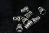 925 silver made of old Tibetan Buddhist pearl accessories Lyu Ding Mighty Small Buddha tower pair holes are 0 0 95cm 95cm diameter 75cm